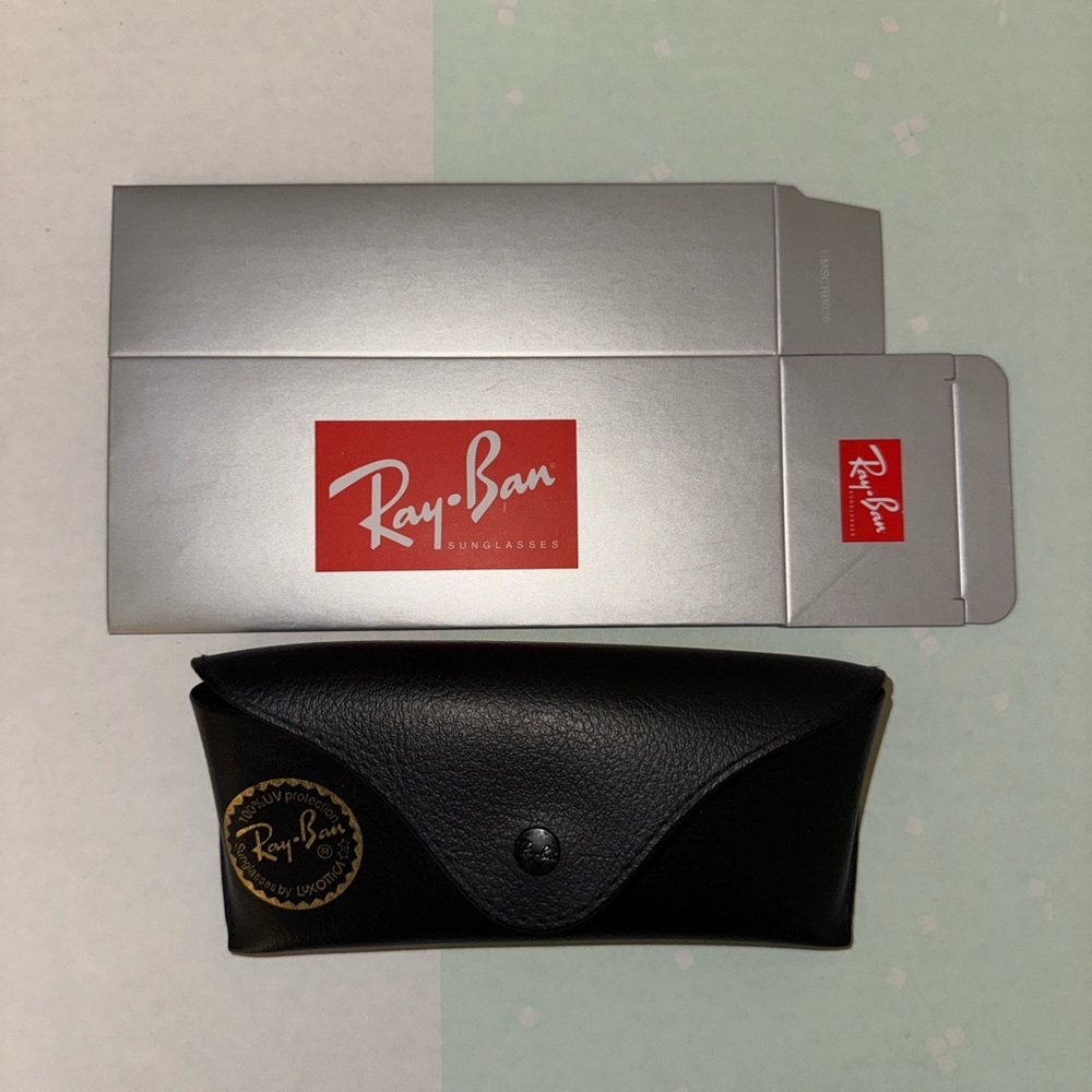NEW Rayban Case